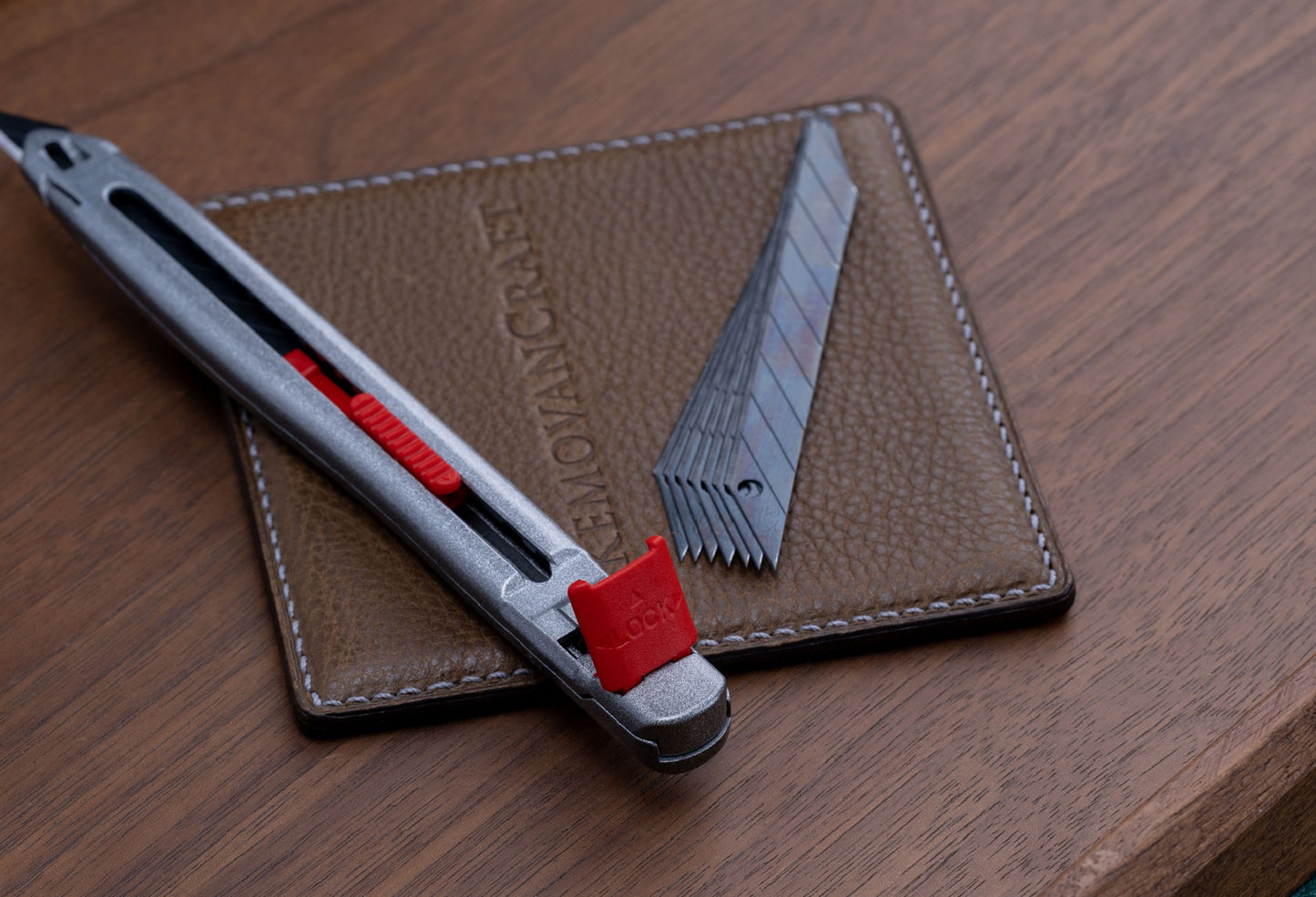 Leather Cutting Utility Knife Replaceable&Lockable Razor Knife